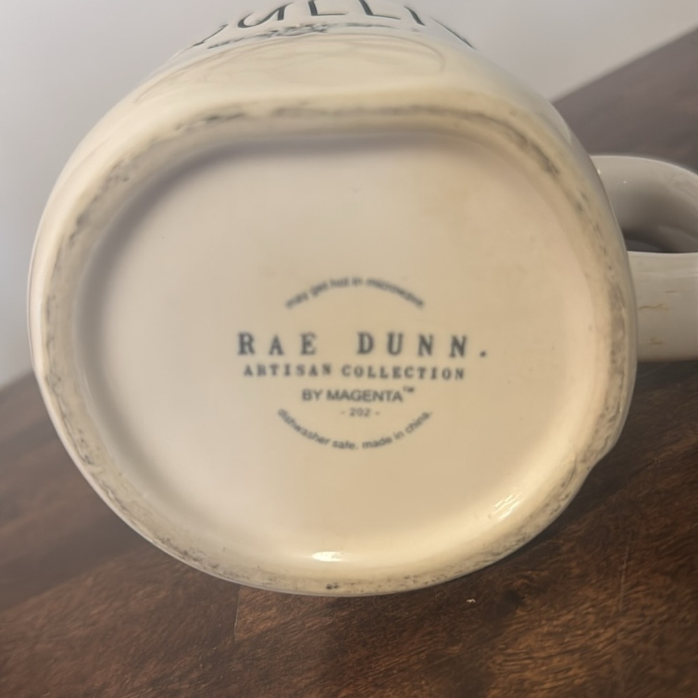 Queen bee Rae dun mug - Picture 3 of 3